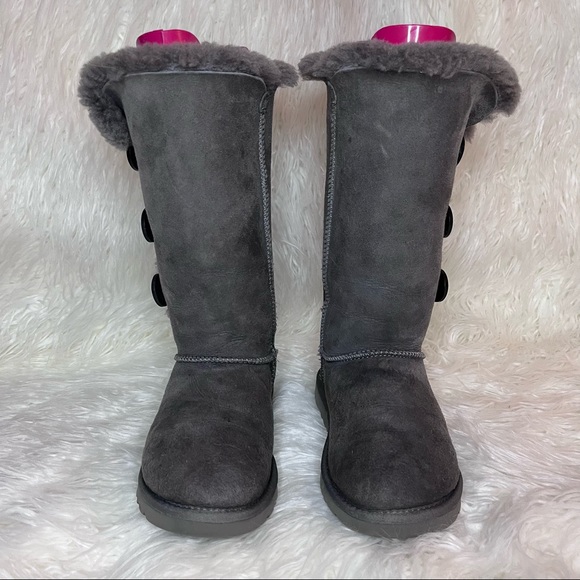 UGG Bailey Button Triplet Boot - Picture 10 of 10